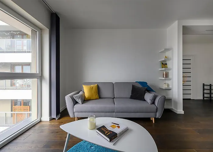 Centre Point Ilumino Apartment
