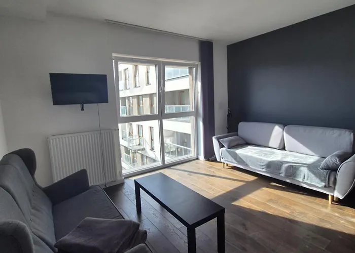 Centre Point Ilumino Apartment